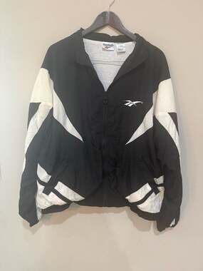 Reebok Vintage Windbreaker Jacket Size XL Black White Nylon